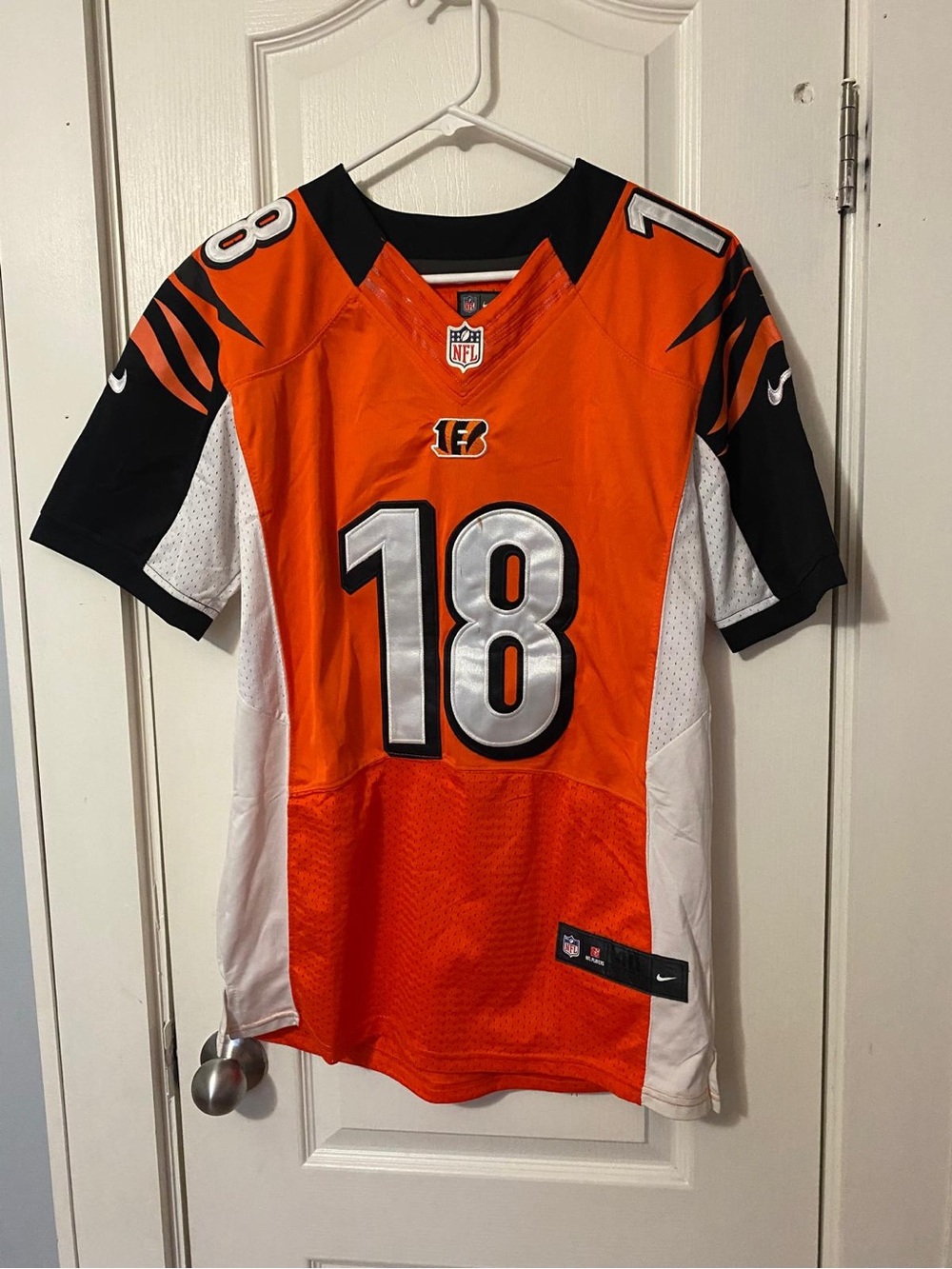 Nike Orange and Black #18 Cincinnati Bengals Football Jersey Size 40 Men’s